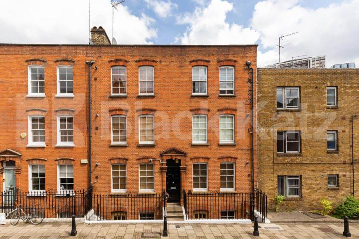 Stunning one bedroom flat set in a period conversion in the heart of Angel Paget Street, Angel / Clerkenwell